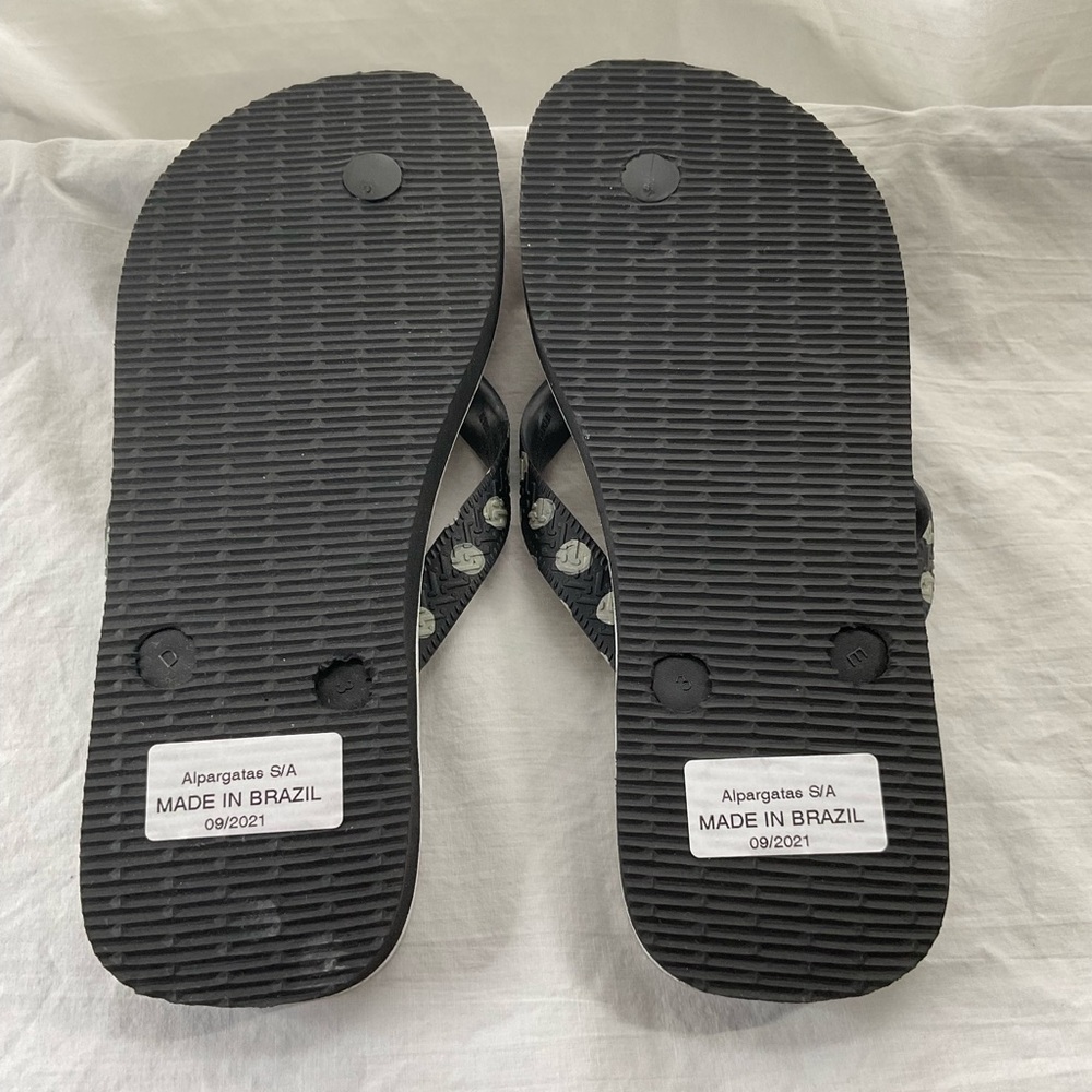 Havaianas FARM Rio banana polka dot flip flops size 6 NWT - Picture 2 of 4